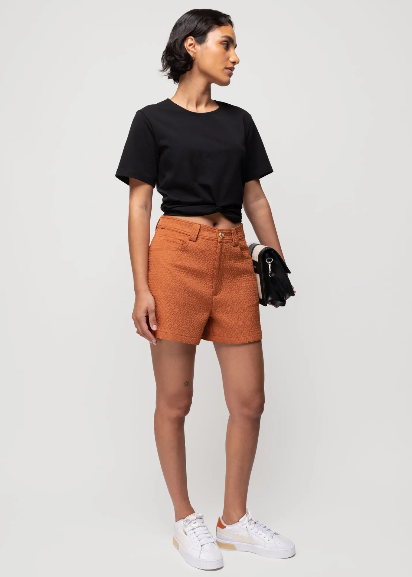 cropped_shirt_met_knoopdetail_2-1.webp Cropped Shirt Met Knoopdetail*Vanilia Best