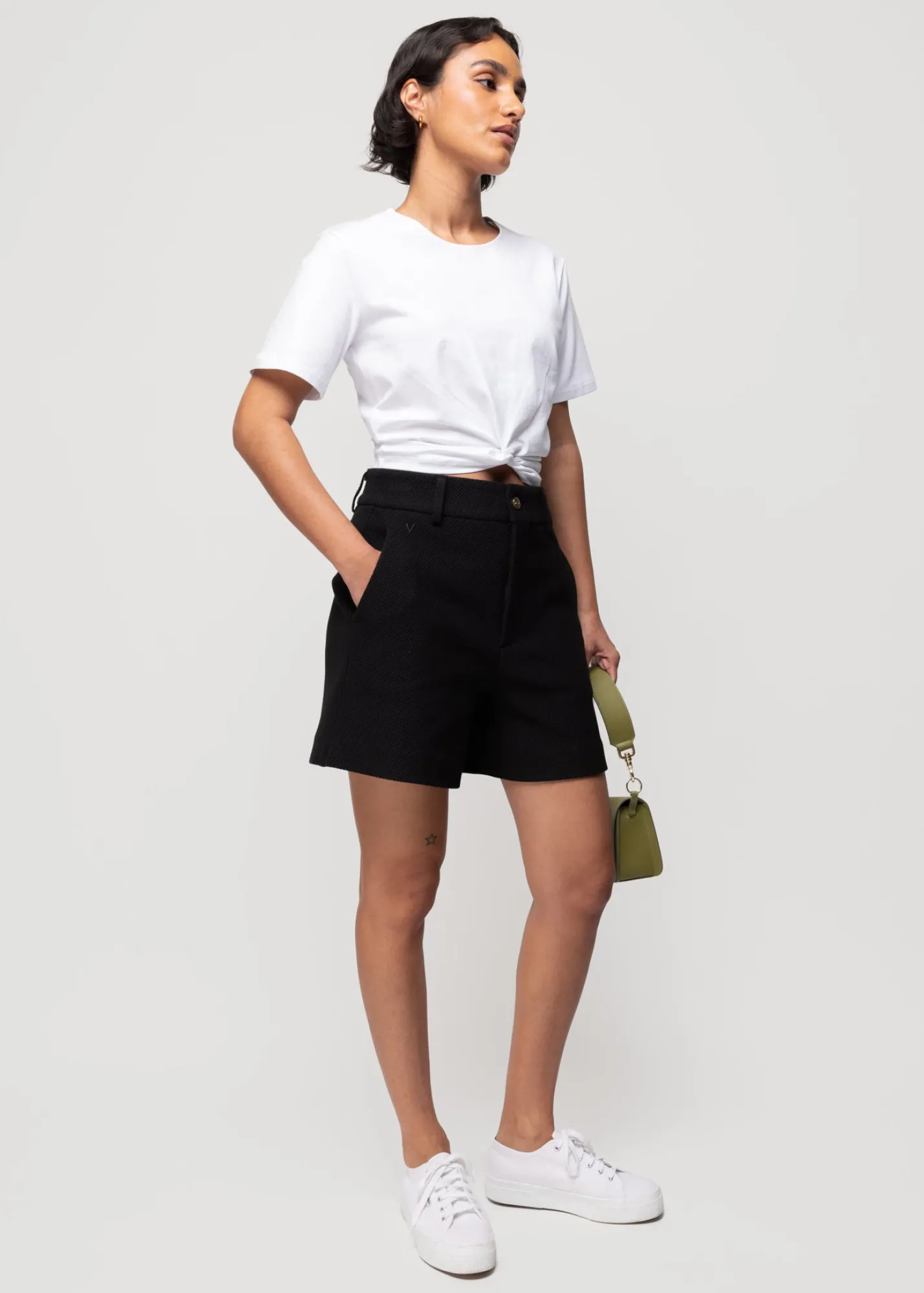cropped_shirt_met_knoopdetail_2-2.webp Cropped Shirt Met Knoopdetail*Vanilia Online