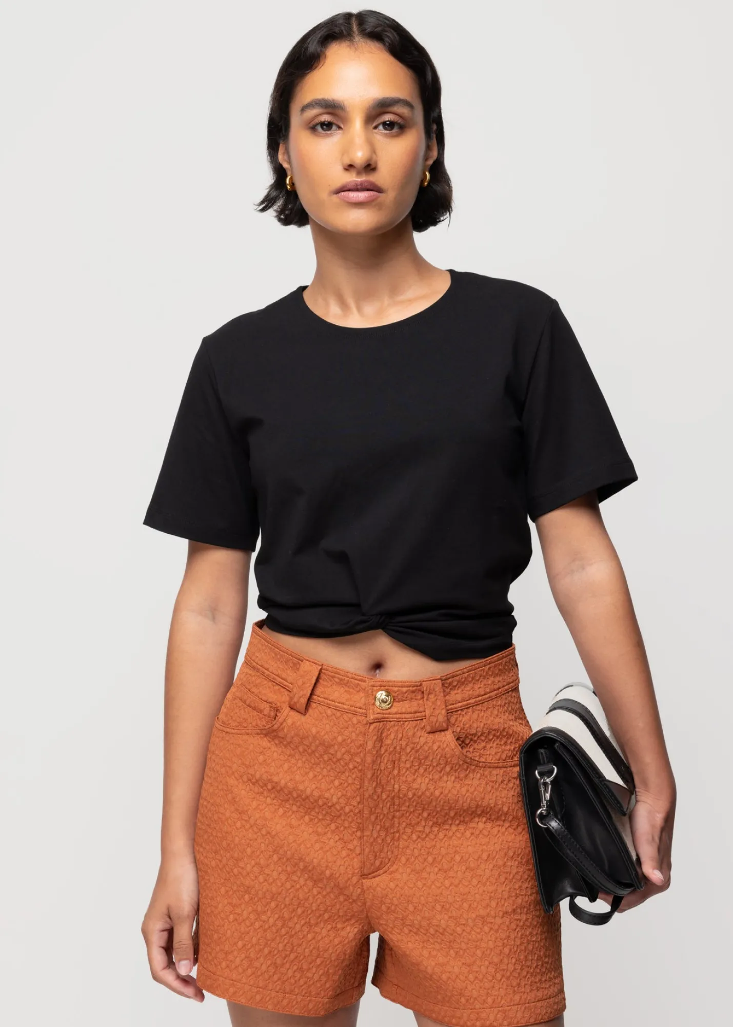 cropped_shirt_met_knoopdetail_5-1.webp Cropped Shirt Met Knoopdetail*Vanilia Best