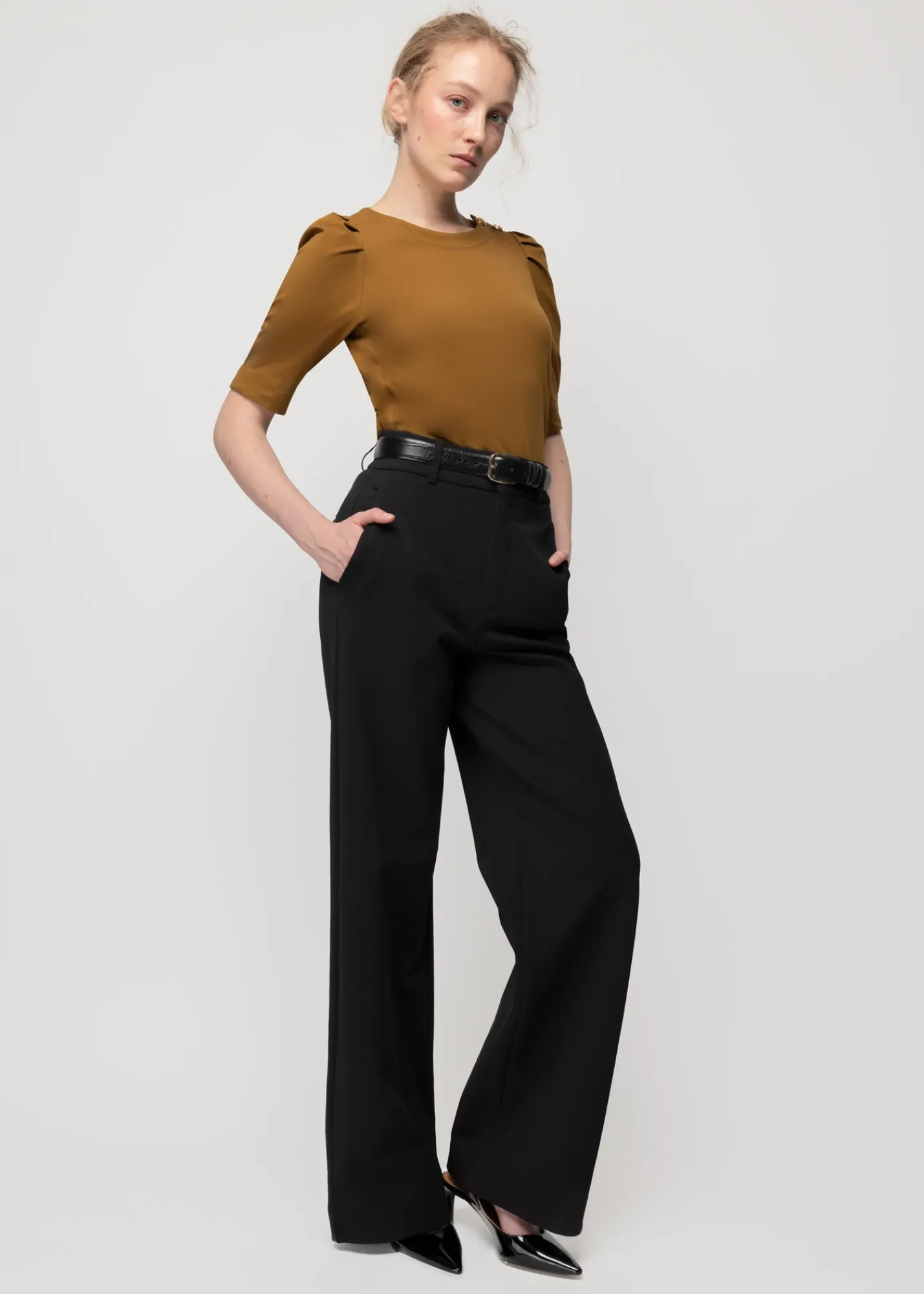 katoenen_top_met_pofmouw_2-1.webp Katoenen Top Met Pofmouw*Vanilia Cheap