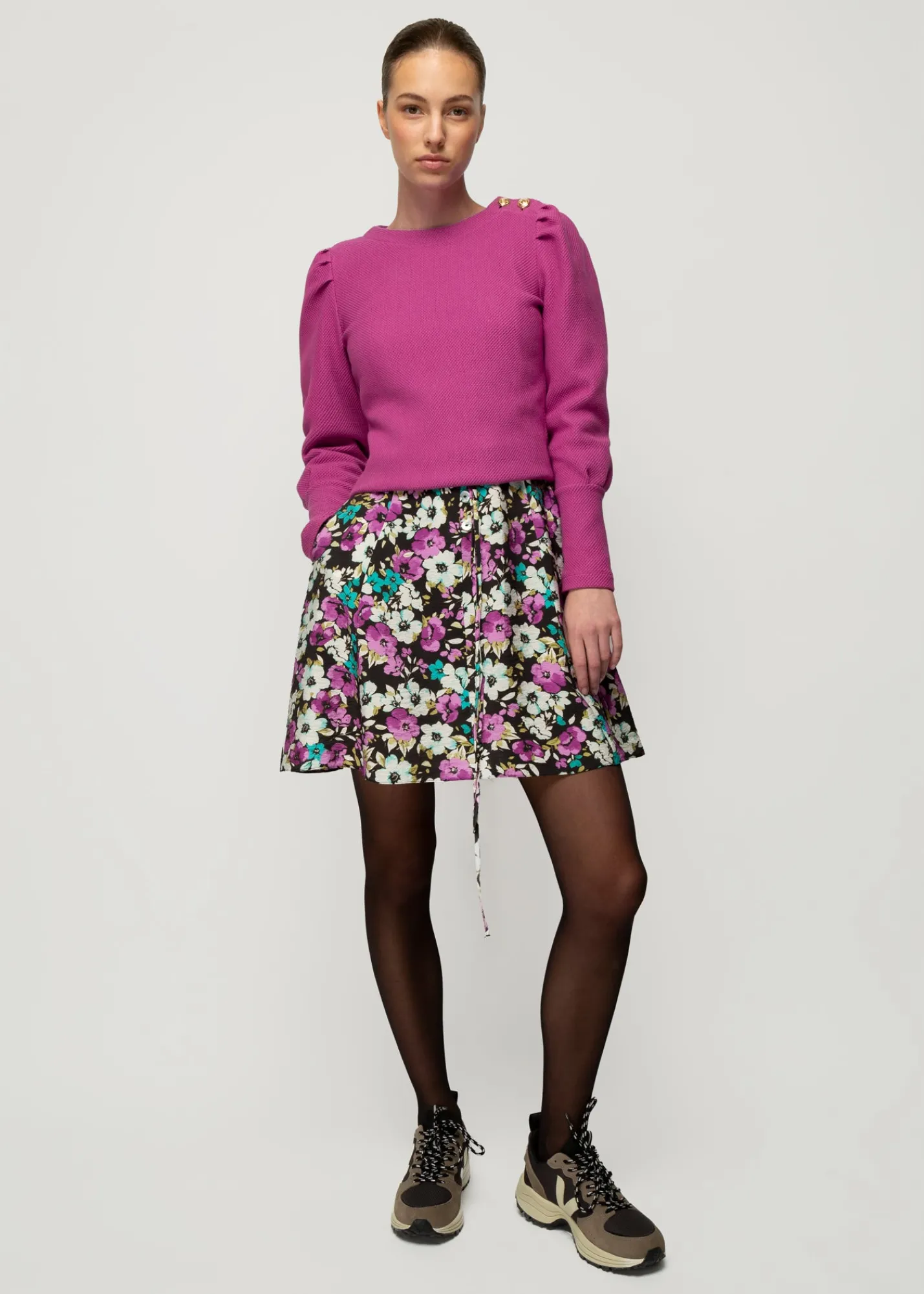 Struc Top Met Gouden Knopen*Vanilia Shop