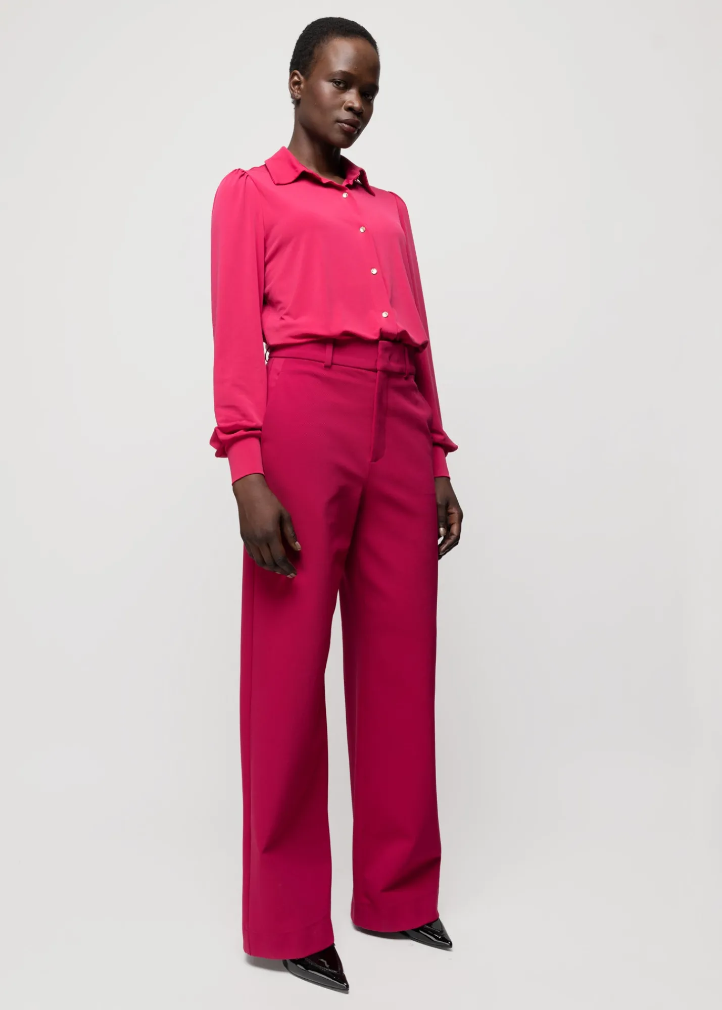 tricot_blouse_met_luxe_knopen_2.webp Tricot Blouse Met Luxe Knopen*Vanilia Store