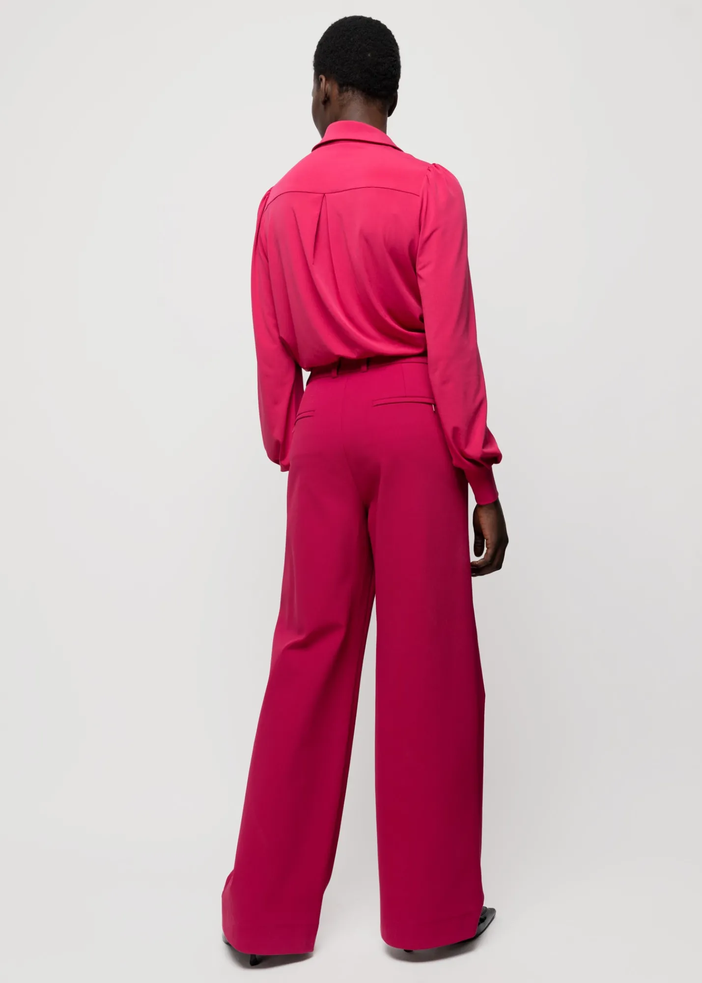 tricot_blouse_met_luxe_knopen_3.webp Tricot Blouse Met Luxe Knopen*Vanilia Store