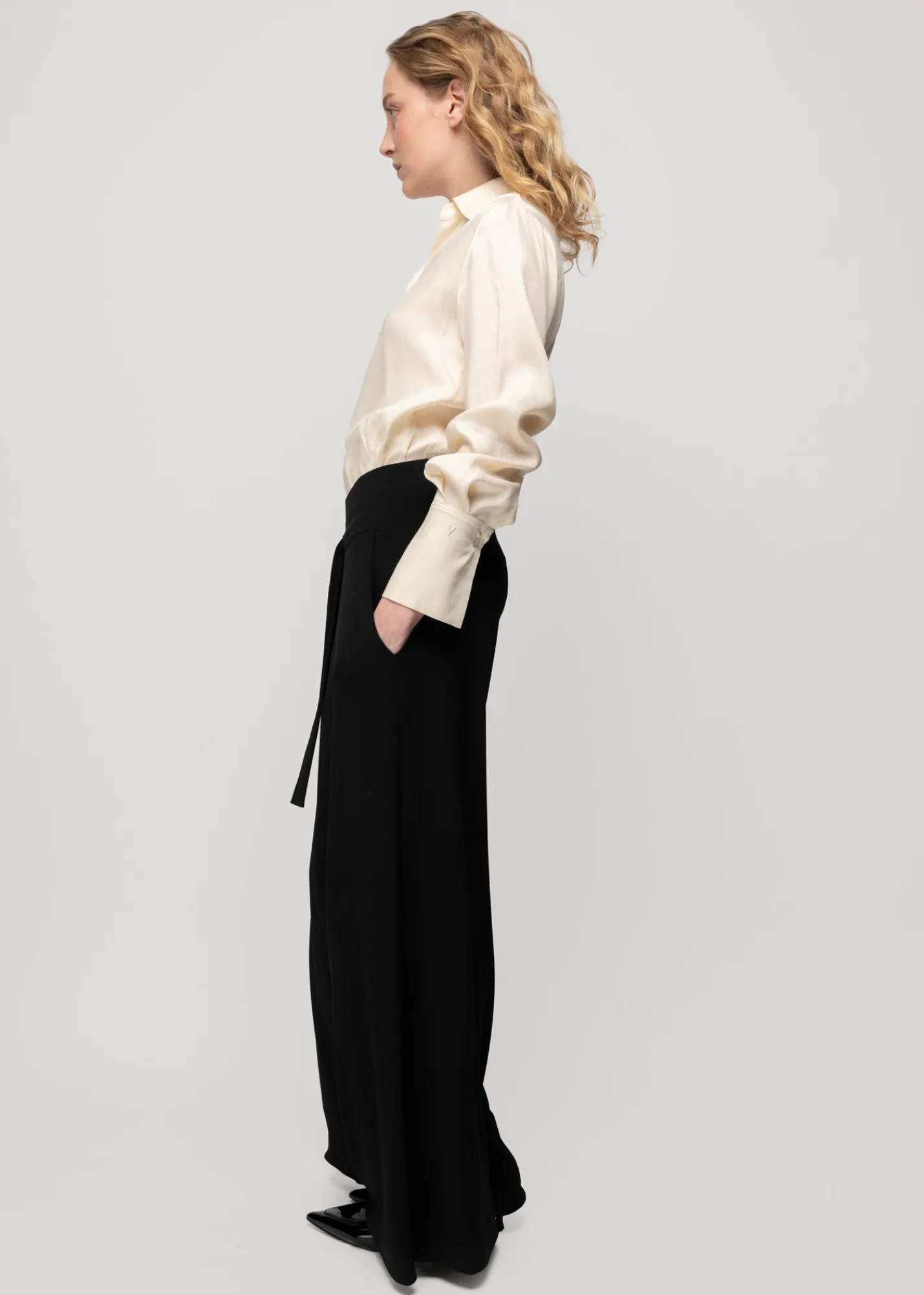 tricot_broek_met_wijde_pijp_5.webp Tricot Broek Met Wijde Pijp*Vanilia Outlet
