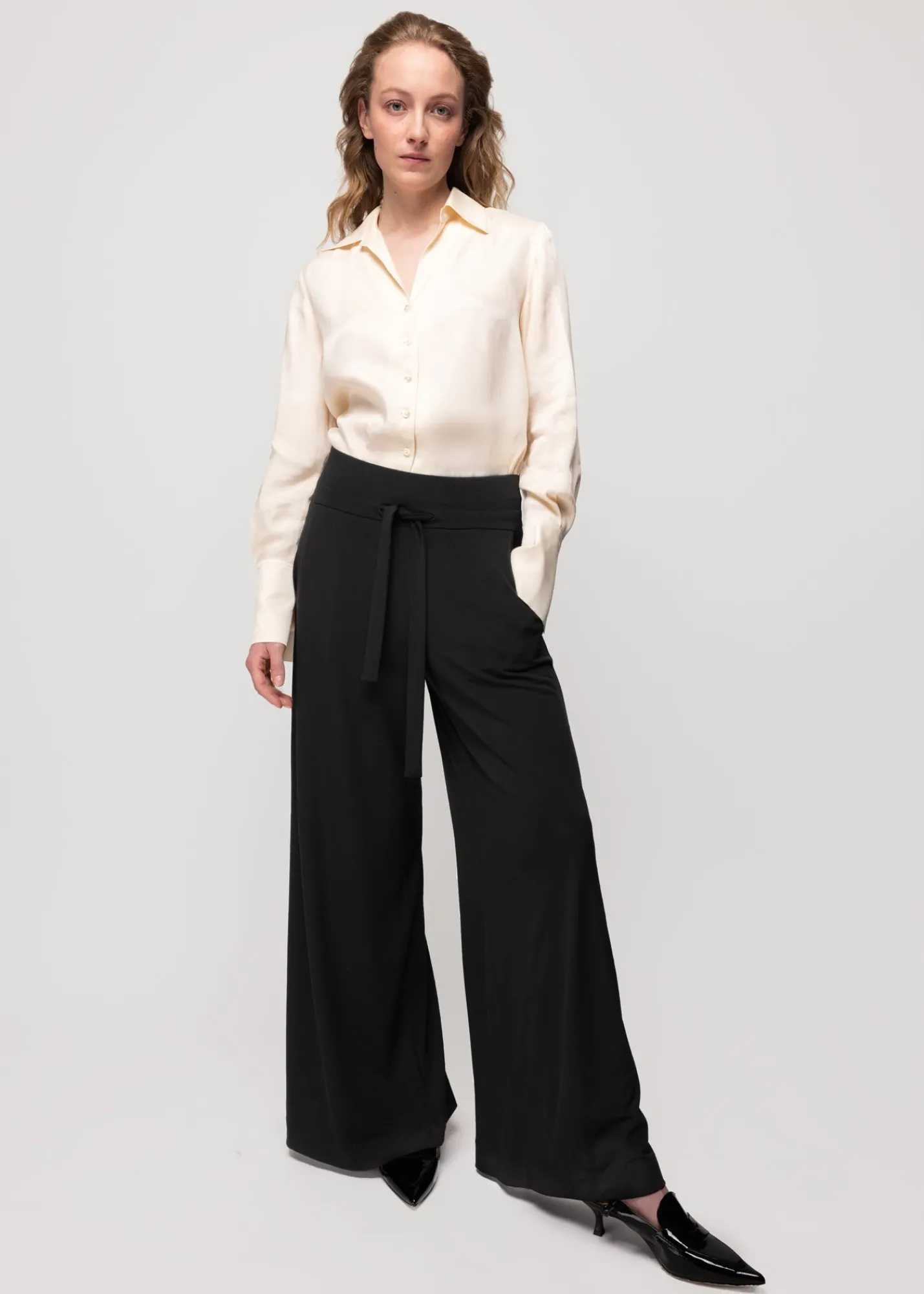 tricot_broek_met_wijde_pijp_6.webp Tricot Broek Met Wijde Pijp*Vanilia Outlet