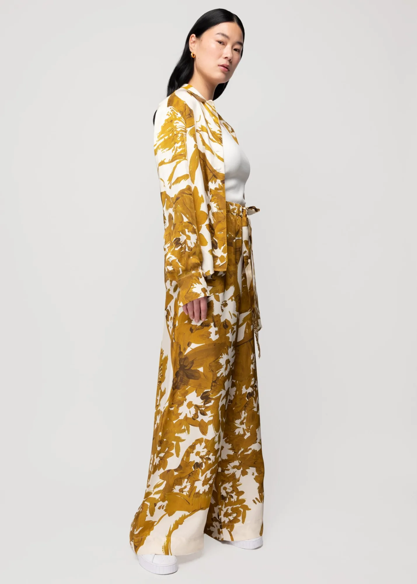 viscose_blouse_met_bloemen_2.webp Viscose Blouse Met Bloemen*Vanilia Best