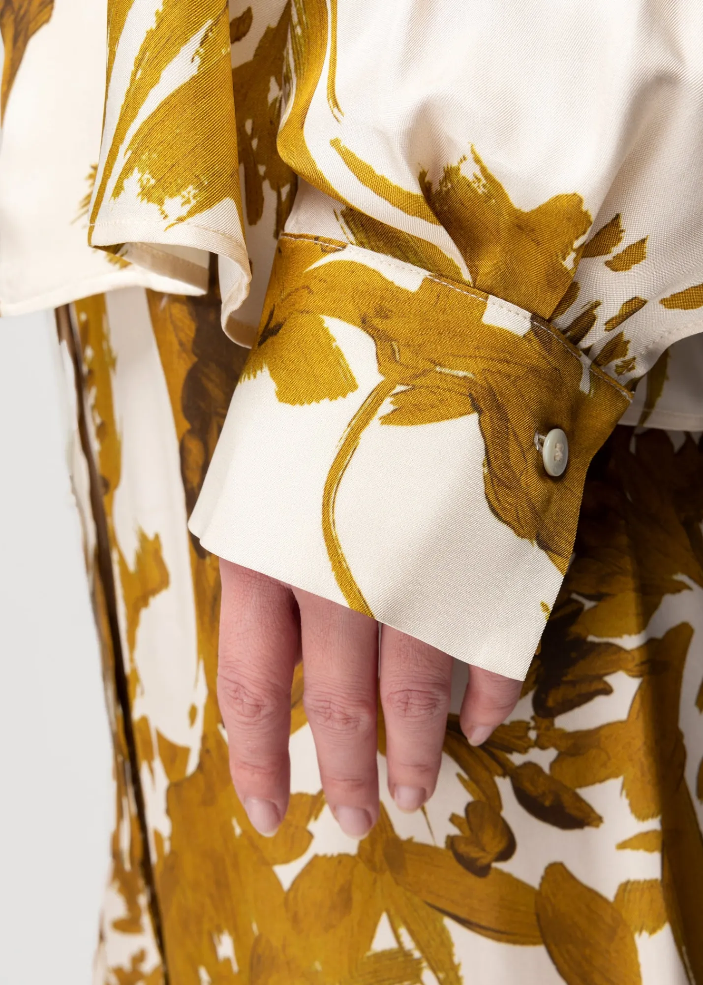 viscose_blouse_met_bloemen_3.webp Viscose Blouse Met Bloemen*Vanilia Best