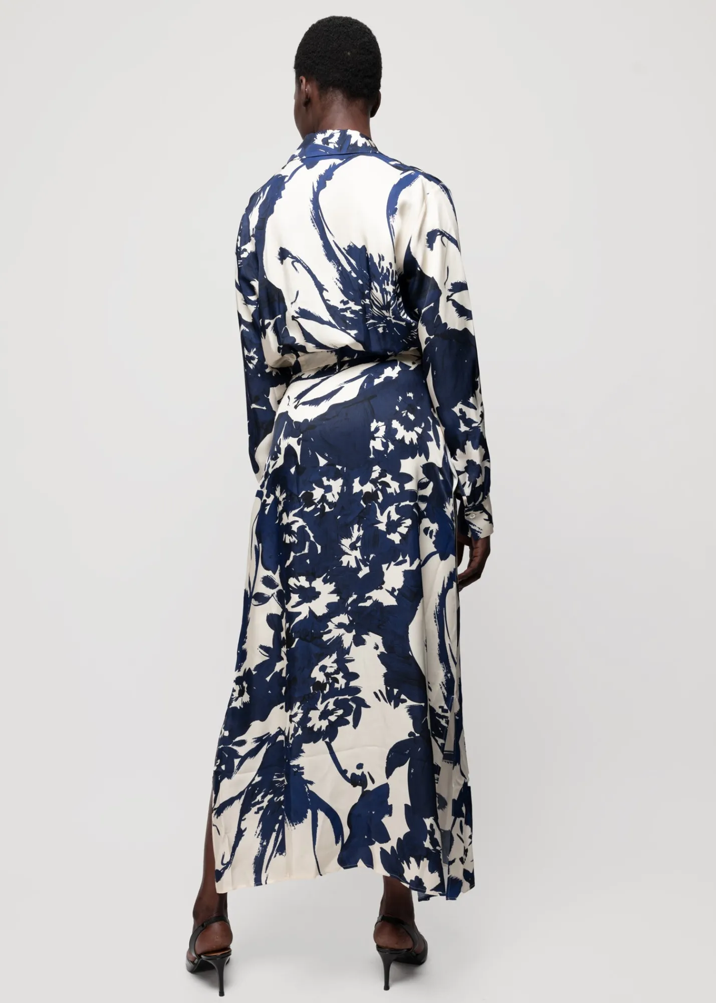 viscose_maxijurk_met_bloemen_3.webp Viscose Maxi-Jurk Met Bloemen*Vanilia Cheap