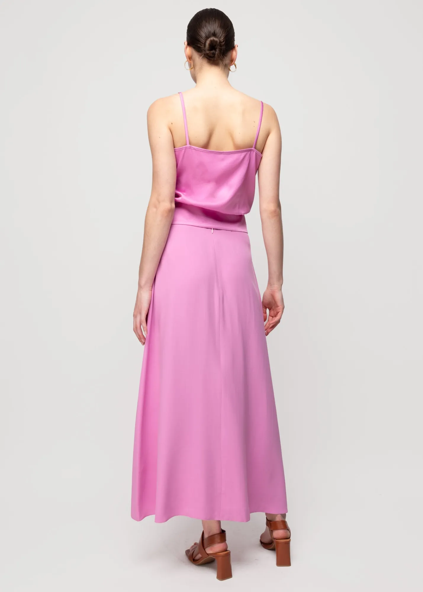 viscose_midi_rok_4-1.webp Viscose Midi Rok*Vanilia Sale