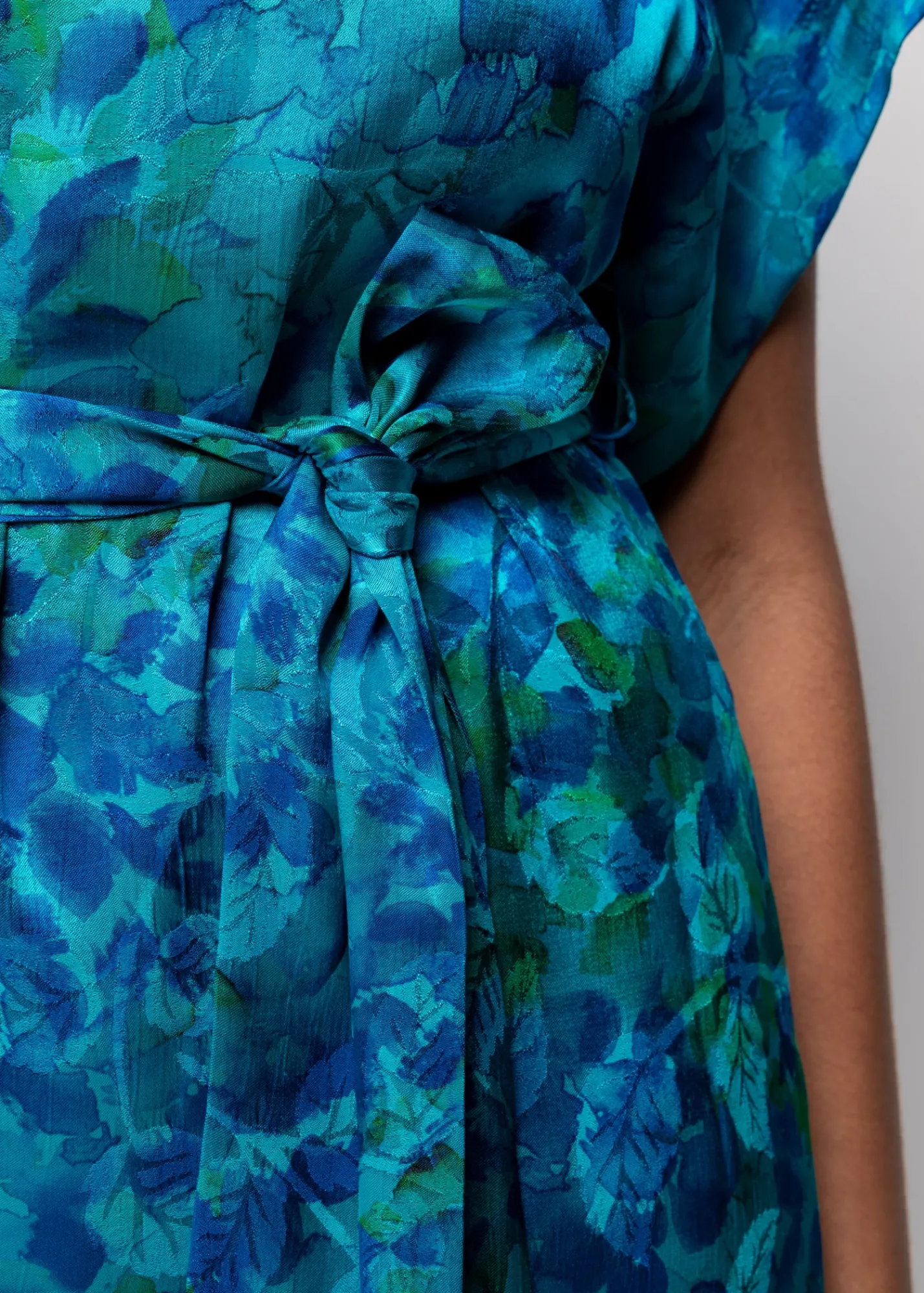 viscose_mini_jurk_2.webp Viscose Mini Jurk*Vanilia Fashion